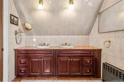 64-38 84th Street, Middle Village, NY 11379 - Photo 5