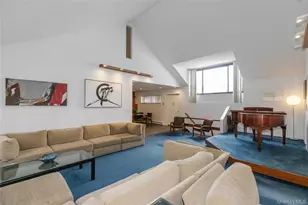 21 Canterbury, Great Neck, NY 11021 - Photo 5