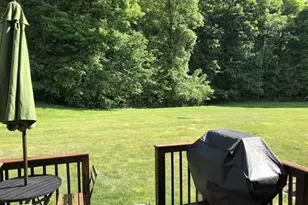 141 Pinebrook Dr, Hyde Park, NY 12538 - Photo 17