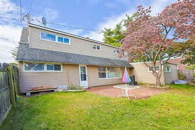 201 Sprucewood Drive, Levittown, NY 11756 - Photo 33