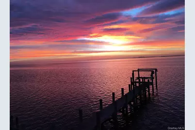 49 Bayview Avenue W, Lindenhurst, NY 11757 - Photo 19