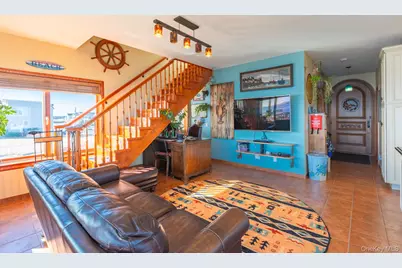 49 Bayview Avenue W, Lindenhurst, NY 11757 - Photo 7