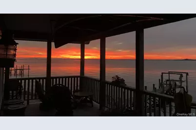 49 Bayview Avenue W, Lindenhurst, NY 11757 - Photo 23