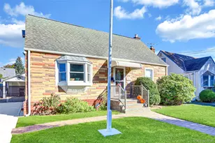 1073 Thomas Ave, Baldwin, NY 11510 - Photo 3