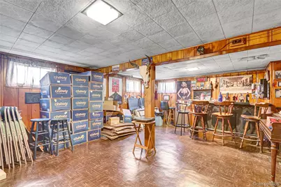 1073 Thomas Avenue, Baldwin, NY 11510 - Photo 21