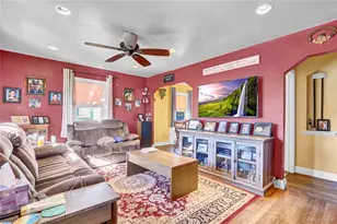 1073 Thomas Ave, Baldwin, NY 11510 - Photo 9