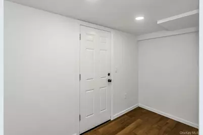 4 W 11th Street, Huntington Station, NY 11746 - Photo 17