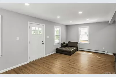 4 W 11th Street, Huntington Station, NY 11746 - Photo 3