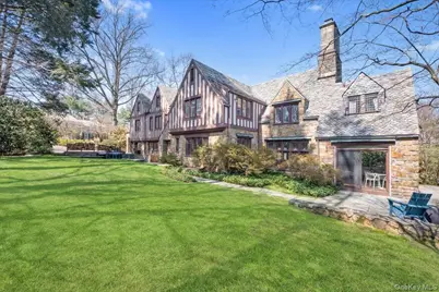 66 Lockwood Road, Scarsdale, NY 10583 - Photo 9