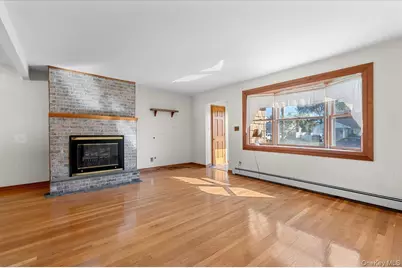 3 Surrey Lane, Bethpage, NY 11714 - Photo 5