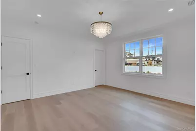 24 Estates Circle, Melville, NY 11747 - Photo 15