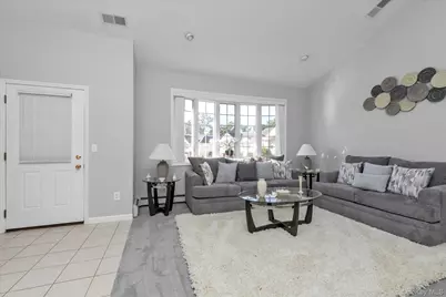 6 Sarah Court, Amityville, NY 11701 - Photo 3