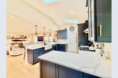 361 Rider Avenue, Patchogue, NY 11772 - Photo 23