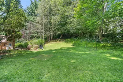 23 Medford Lane, Scarsdale, NY 10583 - Photo 11