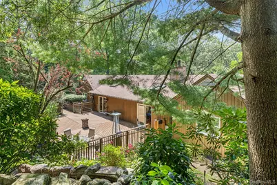 23 Medford Lane, Scarsdale, NY 10583 - Photo 5