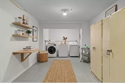 23 Medford Lane, Scarsdale, NY 10583 - Photo 35