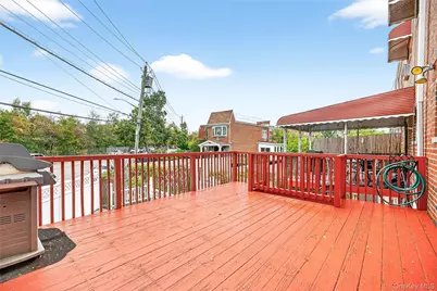 280 Throggs Neck Boulevard, Bronx, NY 10465 - Photo 17