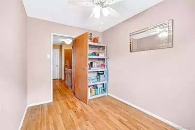 280 Throggs Neck Boulevard, Bronx, NY 10465 - Photo 25