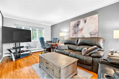 280 Throggs Neck Boulevard, Bronx, NY 10465 - Photo 9