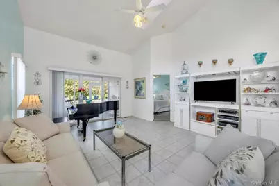 204 Caroline Court, Port Jefferson Station, NY 11776 - Photo 7