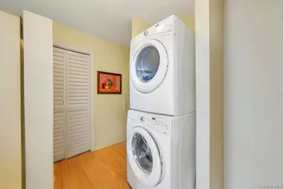 204 Caroline Court, Port Jefferson Station, NY 11776 - Photo 23