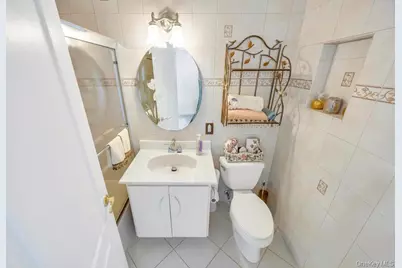 204 Caroline Court, Port Jefferson Station, NY 11776 - Photo 19