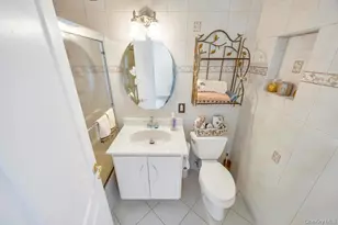 204 Caroline Ct, Port Jefferson Station, NY 11776 - Photo 19