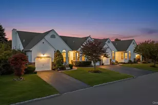 204 Caroline Ct, Port Jefferson Station, NY 11776 - Photo 33