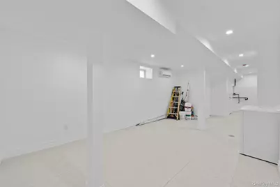 11512 159th Street, Jamaica, NY 11434 - Photo 21