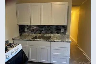 20 Oyster Bay Road #Back, Locust Valley, NY 11560 - Photo 3