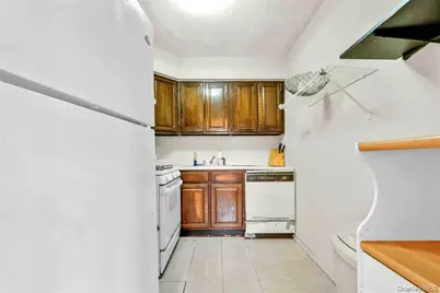 111-09A 62 Drive, Forest Hills, NY 11385 - Photo 19