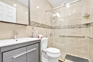 111-09A 62 Dr, Forest Hills, NY 11385 - Photo 15