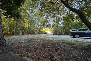 292 Laurel Rd, Northport, NY 11768 - Photo 15