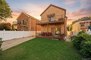 186-31 Radnor Rd, Jamaica, NY 11432 - Photo 11