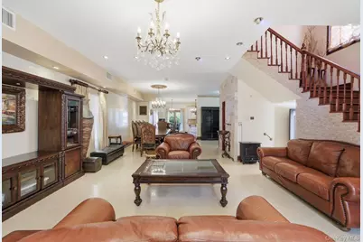 18631 Radnor Road, Jamaica, NY 11432 - Photo 3