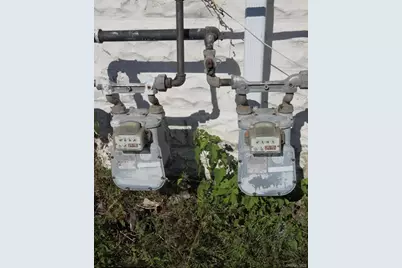 551 Beach 43rd Street, Edgemere, NY 11691 - Photo 31