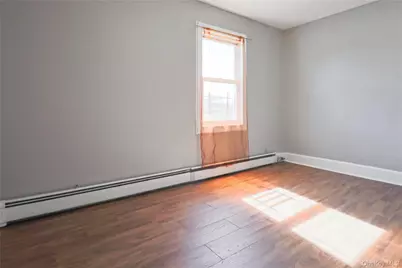 551 Beach 43rd Street, Edgemere, NY 11691 - Photo 15