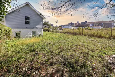 551 Beach 43rd Street, Edgemere, NY 11691 - Photo 27