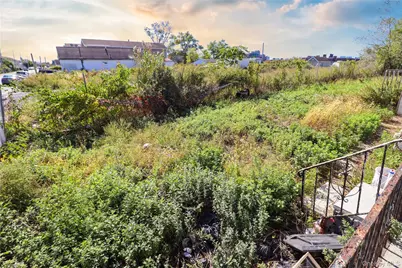 551 Beach 43rd Street, Edgemere, NY 11691 - Photo 29