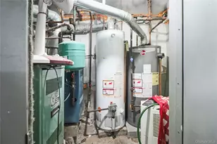 5-51 Beach 43rd St, Edgemere, NY 11691 - Photo 23