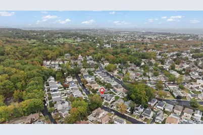 93 Beacon Avenue, New York, NY 10306 - Photo 37