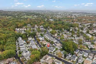 93 Beacon Ave, New York, NY 10306 - Photo 37