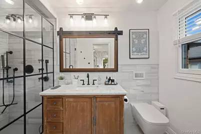 93 Beacon Avenue, New York, NY 10306 - Photo 17