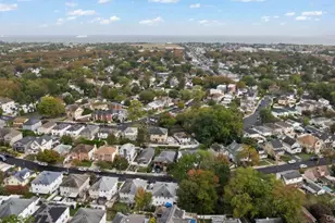 93 Beacon Ave, New York, NY 10306 - Photo 35