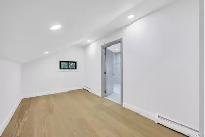 94 Jeffery Lane, Oceanside, NY 11572 - Photo 47