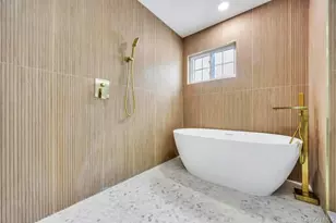 94 Jeffery Ln, Oceanside, NY 11572 - Photo 45