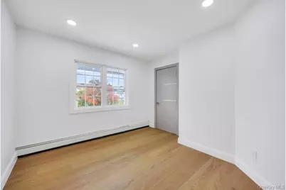 94 Jeffery Lane, Oceanside, NY 11572 - Photo 39