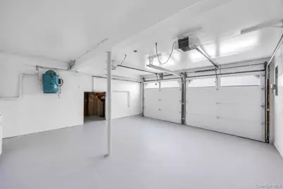 94 Jeffery Lane, Oceanside, NY 11572 - Photo 31