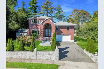 300 Ellen Place, Jericho, NY 11753 - Photo 1