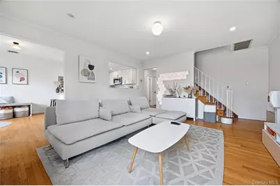 700 Covert Avenue, New Hyde Park, NY 11040 - Photo 9